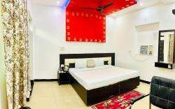 Taj 3 Star Hotel - Near Taj Mahal, Agra