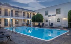 Studio 6  Suites Dallas, TX - Downtown