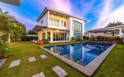 Modern 3 bedroom Pool Villa (PG19)