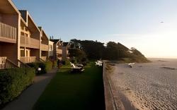 Schooner's Cove Inn