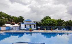 Hill view Resort by Rudrakshi 