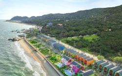 Tran Chau Beach & Resort