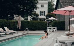 Topping Rose House