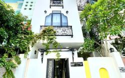 LaM Villas 5 BR cách biển mỹ khê 5 phút đi bộ.