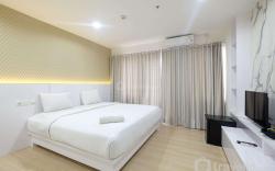 Nice Studio at Sentul Tower By Travelio