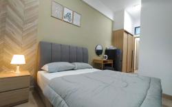 Studio 50mShopping Mall Subway RooftopPool