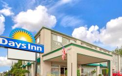 Days Inn by Wyndham Seattle Aurora