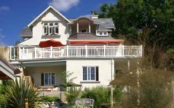 Joya Garden & Villa Studios and Organic Bed & Breakfast