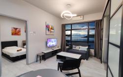 SelesaHome |2 BR | J17 | Sea View| Jesselton Quay