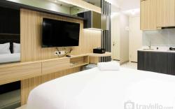 Warm Studio at Supermall Mansion By Travelio