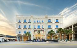 Luxury Night Hotel