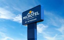 Microtel Inn & Suites by Wyndham Boisbriand