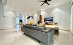 Deluxe 4BR Home in Kuah - 5mins to shops 