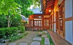 Sarangroo Hanok