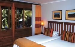 Knysna Log-Inn Hotel - 3 & 4 Star