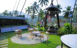 Athirappilly POLARIS - Riverside Pool Resort
