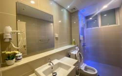 KK SUTERA AVENUE WT POOL OPP IMAGO 2BR 5pax 【SUN】