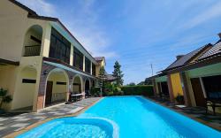 Cottage Pine Rayong Resort & Cafe
