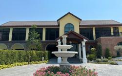 Cottage Pine Rayong Resort & Cafe