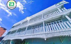 Aran hostel and Cafe Ngamwongwan