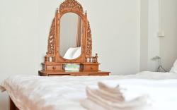 Baan Romyen บ้านร่มเย็น 