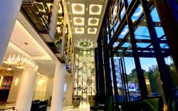 Grand Eska Hotel & Suites Batam 