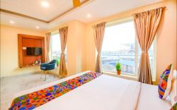 HOTEL  AQUA TULIP