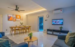 Fahrenheit Suites Bukit Bintang | 2-min > Pavilion