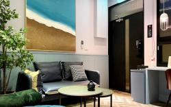 TAMACHI INN台南田町旅宿｜4人包棟、免費停汽車、１台免費騎乘Gogoro、緊鄰神農街 