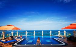 7. Seven Sea Hotel 