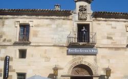 Hotel Tres Coronas de Silos