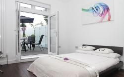 Holiday Lets London - Iffley 3