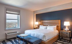The Yorktowne Hotel, Tapestry Collection by Hilton