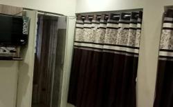 Hotel Raj Airport