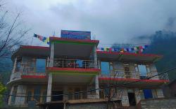 New mountain face cafe & guest house
