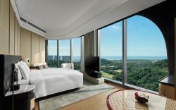 Hualuxe Shenzhen Bao An By IHG