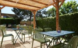 greet  Hotel Versailles - Voisins Le Bretonneux