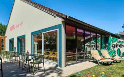 greet  Hotel Versailles - Voisins Le Bretonneux