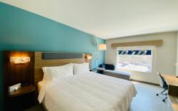 Holiday Inn Express Guadalajara Vallarta Poniente By IHG