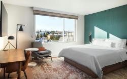 Element Reno Experience District