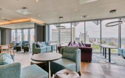 Premier Inn Manchester Cc Princess Street