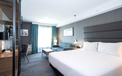 Sandman Signature Calgary Airport Hotel