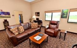 Cobblestone Inn & Suites - Monticello