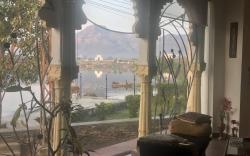 Hotel Vishalas The Raj Kesar Regency