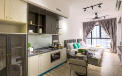 New Suite 2Pax# Midvalley Millerz Square w Netflix