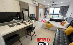 NEW# BELL SUITE DELUXE TWIN [NETFLIX] @KLIA SEPANG