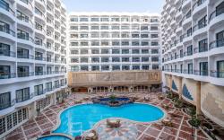 Azal Pyramids Hotel