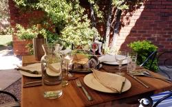 Alexandra Luxury Guest Suites 