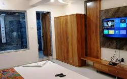  Hotel Adiraj Residency