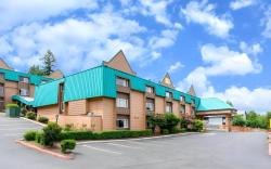 Sutton Suites Hotel